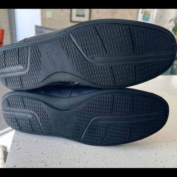 Florsheim upper leather shoe Size 7W - Picture 5 of 5